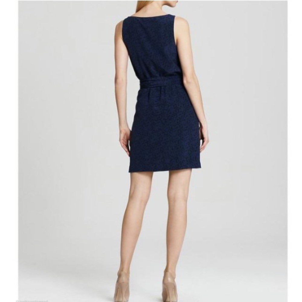 NWOT Theory blue jaysa print drape front dress 8